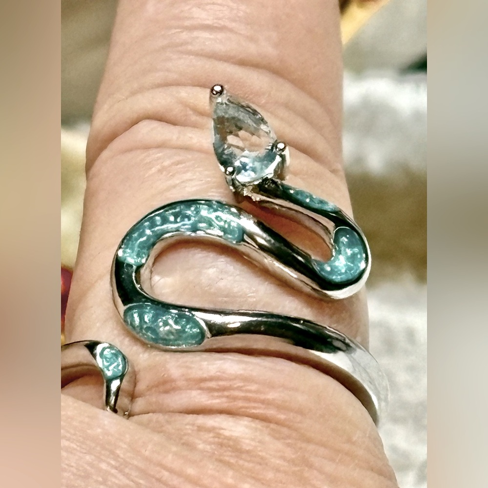 Cute silver and blue SNAKE ring with GEM head